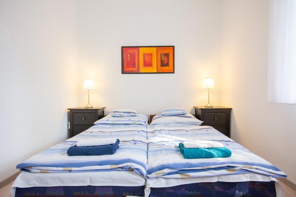 Andrassy Apartment With Inside Parking Budapest Exterior photo