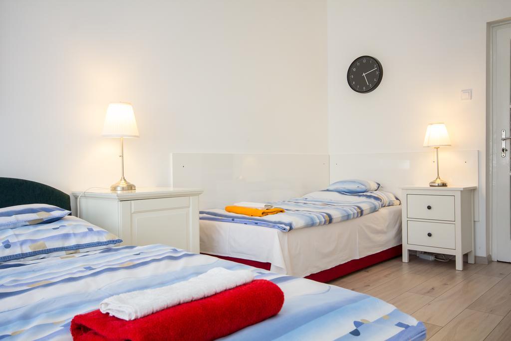 Andrassy Apartment With Inside Parking Budapest Exterior photo